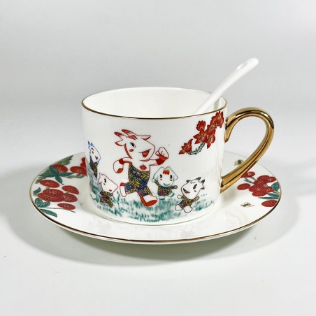 Vintage floral porcelain coffee cup and sauceR