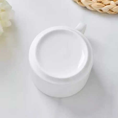 Simple coffee cup and saucer set